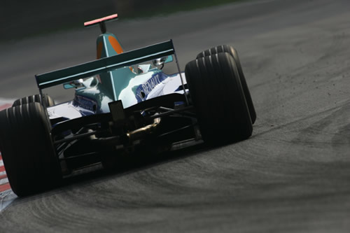 Nelson Piquet Jr. in actie met zijn GP2 bolide