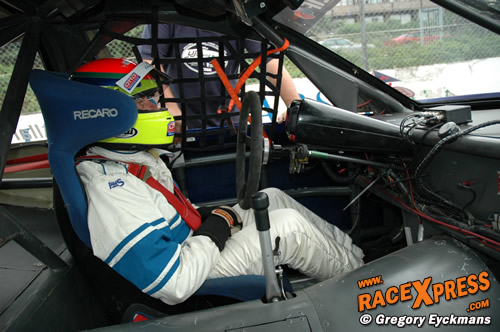 Allard Kalff in de cockpit van zijn BRL