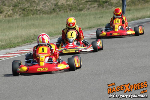Robin Frijns en Yannick De Brabander verdeelden de winst, Huiskens werd 3e