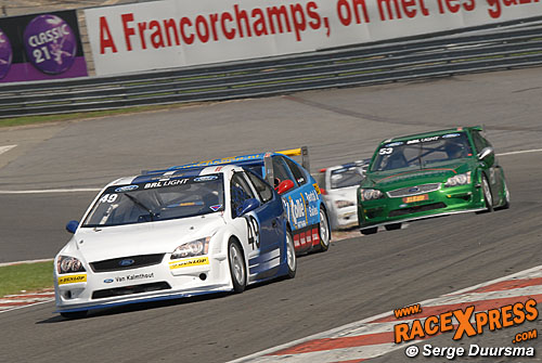 Close racing in BRL Light