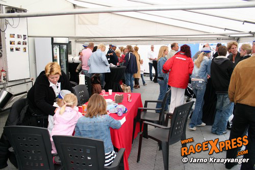 Een gezellige ambiance bij Match Racing