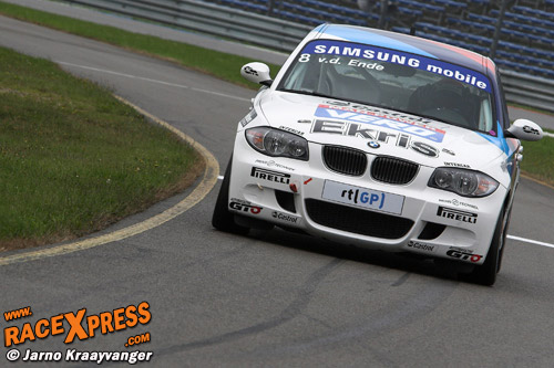 Ricardo van der Ende start race één vanaf pole position