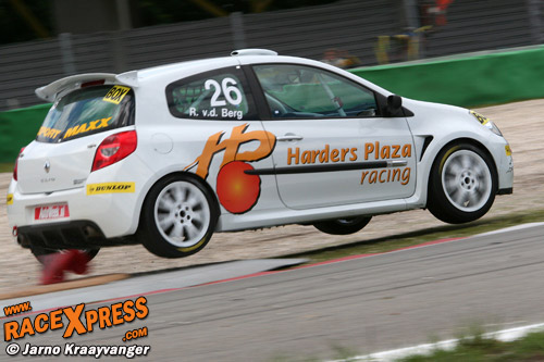 Robert van den Berg won de eerste race