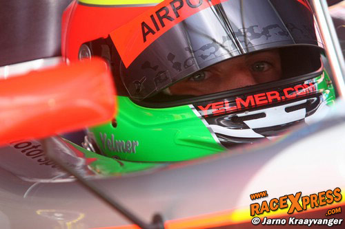 Yelmer Buurman in zijn bolide