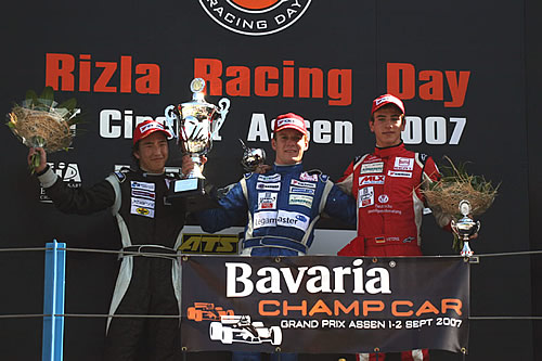 Récardo Bruins knokt zich op podium tijdens Rizla Racing Days