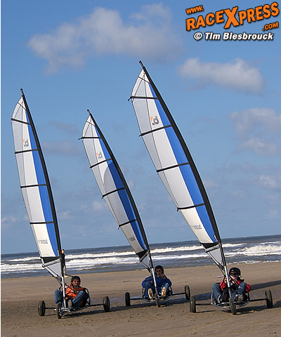 Ook close racing op het strand