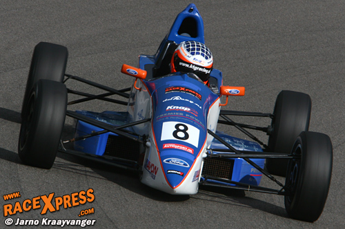 Simon Knap, hier in actie met de Formule Ford van KTG Racing