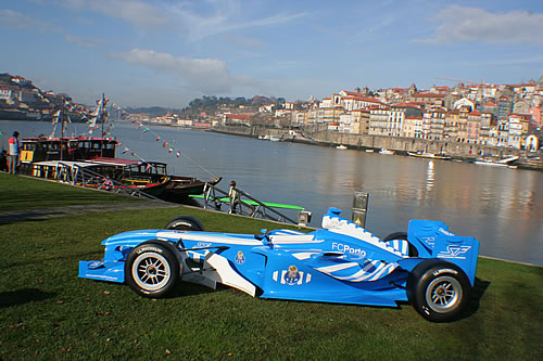 De Superleague Formula-bolide van FC Porto