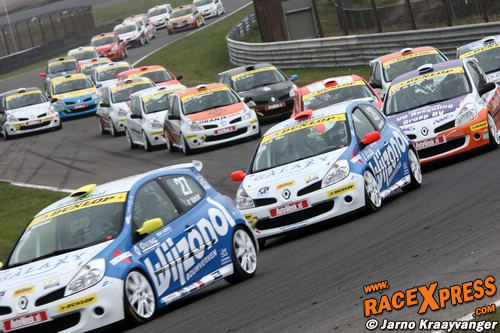 Altijd spektakel in de Clio Cup