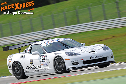 De 'GT4' Corvette van het duo Danny van Dongen en Rogier Kroymans liet zich vandaag voor het eerst van voren zien