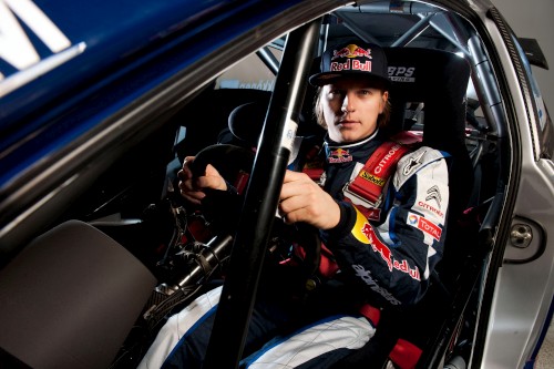 Raikkonen achter het stuur van de Citroën C4 WRC