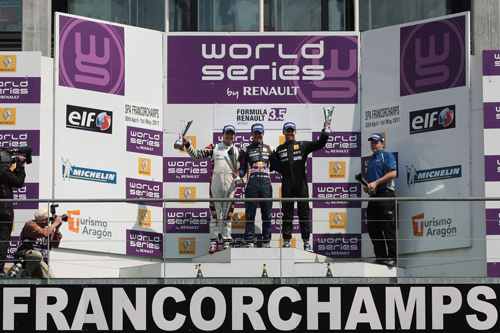 Chris van der Drift komt belofte na