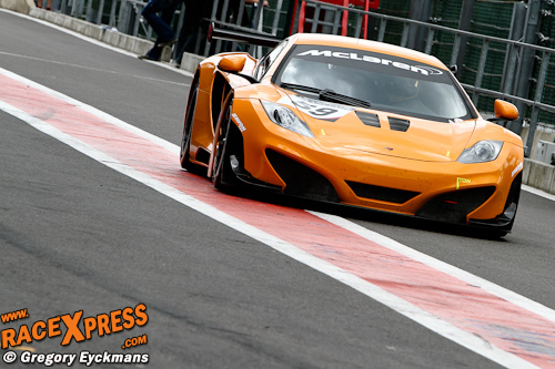 De McLaren MP4-12C