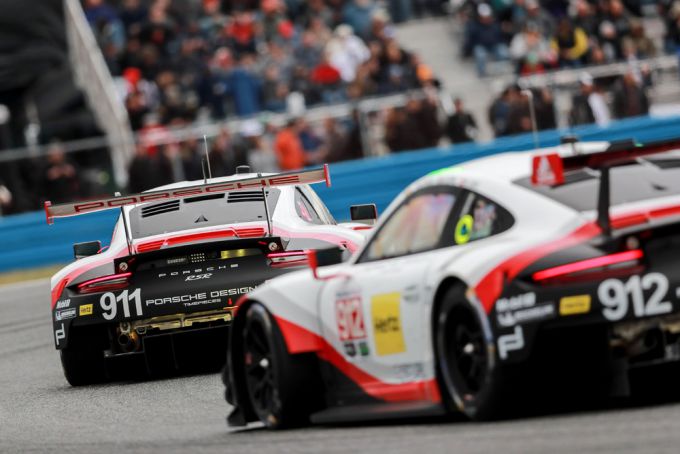 2x 911 RSR achterzijde