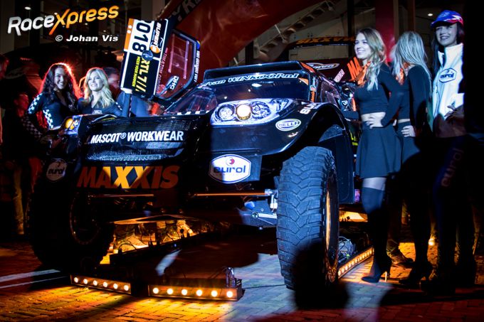 Maxxis Dakar Team presentatie 2017 Tim Coronel Tom Coronel