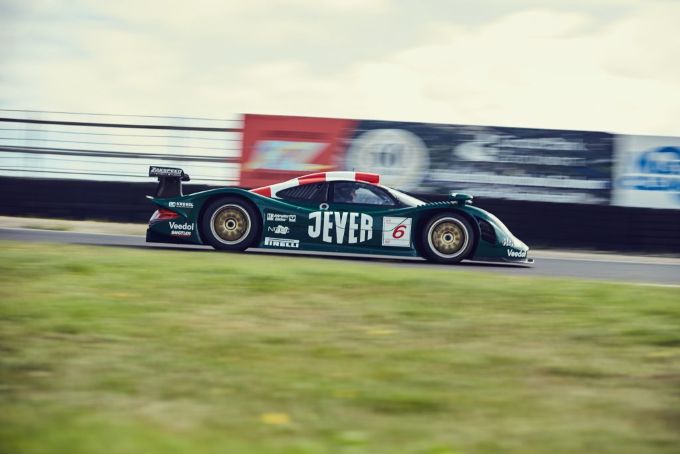 Historic Grand Prix Zandvoort en Porsche laten Porsche-museumstukken brullen
