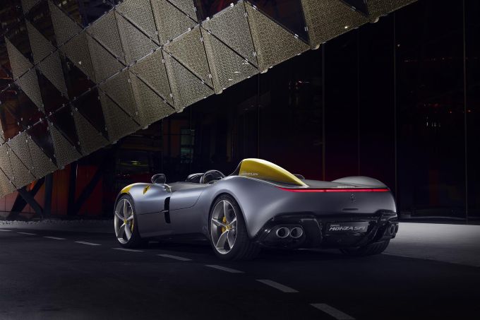 Ferrari onthult Monza SP1 en SP2