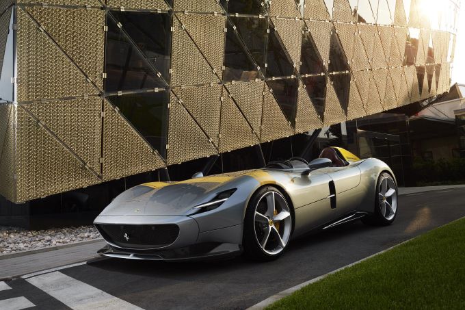 Ferrari onthult Monza SP1 en SP2