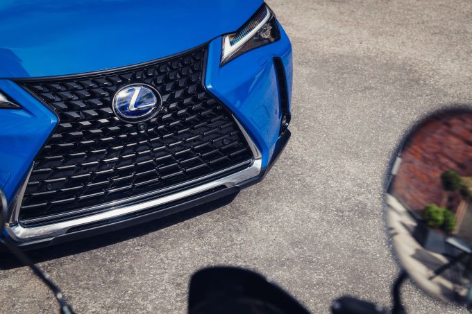 Nieuwe premium crossover Lexus UX ook als hybride
