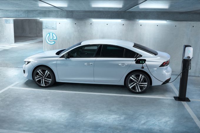 Autosalon Parijs 2018: PEUGEOT presenteert drie wereldpremières