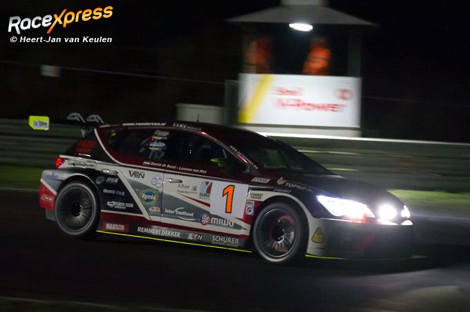 Dennis de Borst en Lorenzo van Riet finishten met de FEBO SEAT