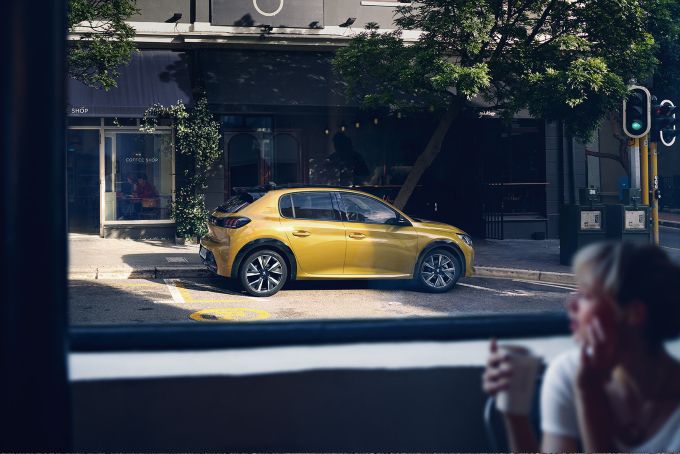 Peugot 208