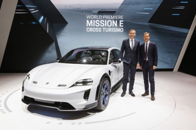 Geneve 2019 Porsche Mission E