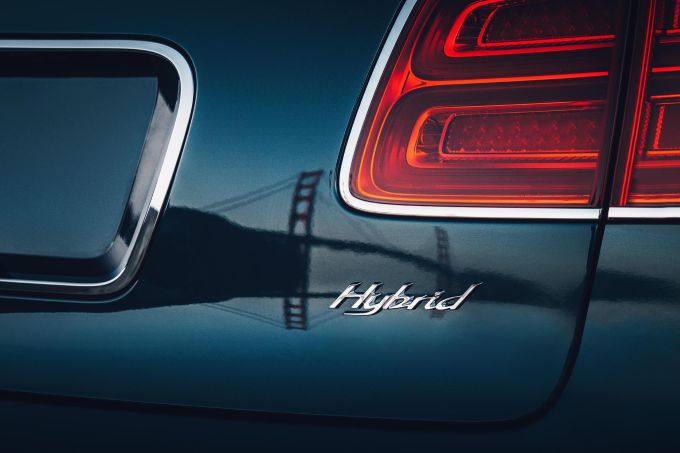 Bentley Bentayga Hybrid