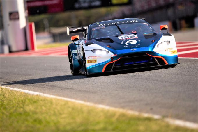 12H Bathurst Aston Martin Vantage GT3 Garage 59