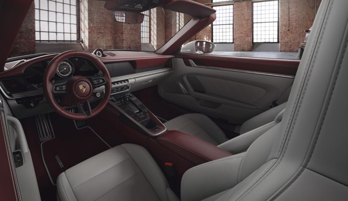 3 Two tone interior Porsche