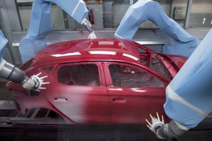 Auto-wellness: van kleurbehandeling tot laktherapie