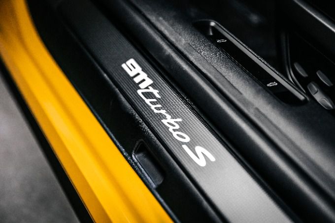 Porsche 911 Turbo S bekent kleur