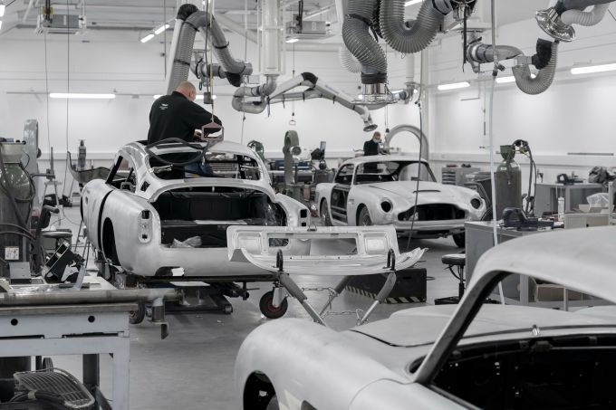 Aston Martin DB5 007 Newport Pagnell