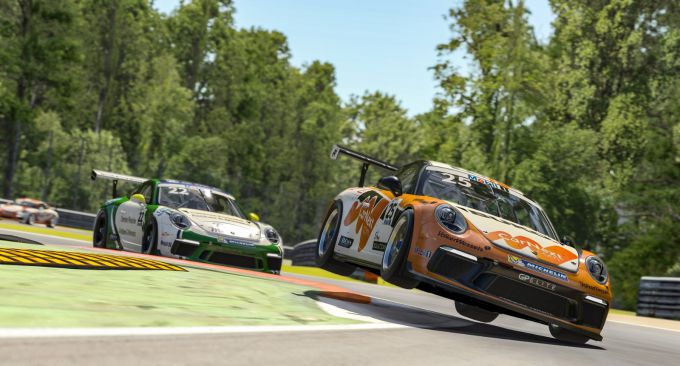 Porsche Mobil 1 Supercup Virtual Edition Monza Ten Voorde jump