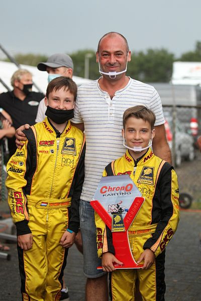 Thijmen en Mees Houben met trotse vader