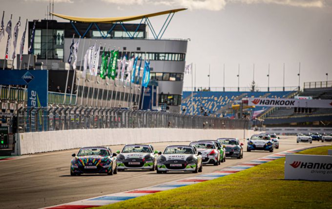 Mazda MX-5 Cup