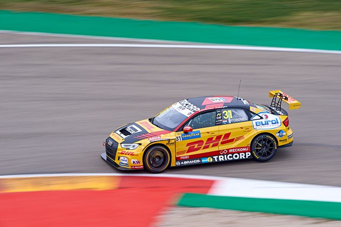 500ste toerwagenrace van Tom Coronel