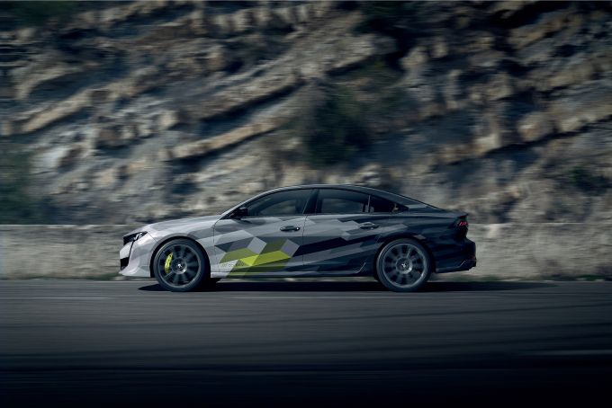 Peugeot 508 Sport Engineered HYbrid4