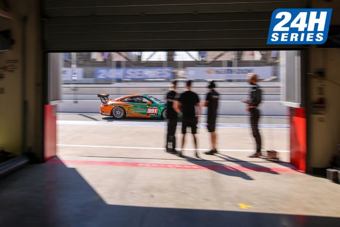 24H Dubai Bas Koeten Racing