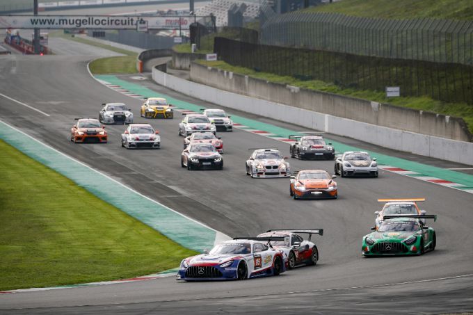 24H SERIES Mugello start