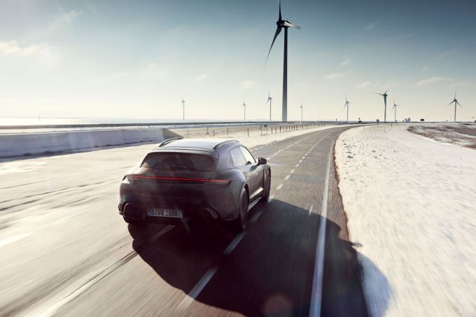 5_porschetaycancrossturismo3