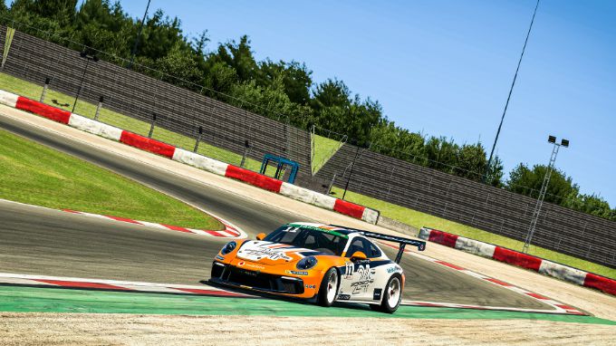 Porsche24 driven by Redline-Max Benecke Nürburgring-Nordschleife 3