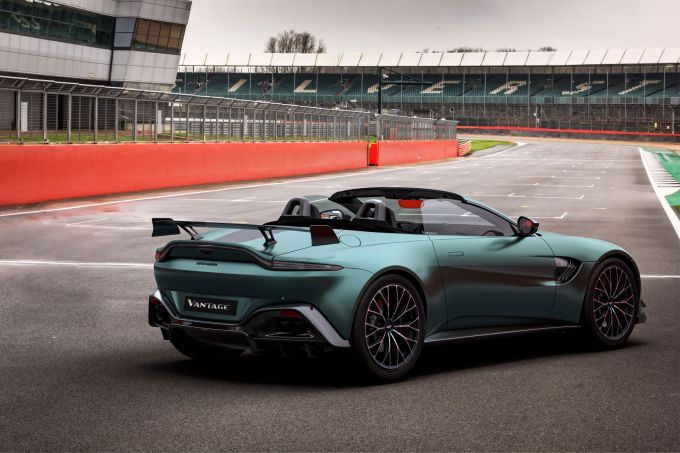 Aston Martin Vantage F1® Edition 9