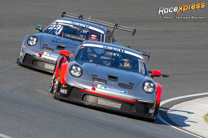 Roll out op CM.com Circuit Zandvoort van de Porsche Carrera Cup Benelux 2021