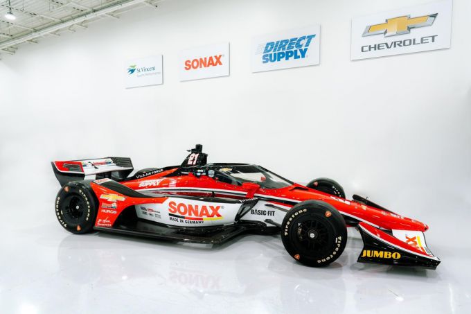 FOTO'S LIVERY: nieuwe Indy Car van Rinus 'Veekay' van Kalmthout