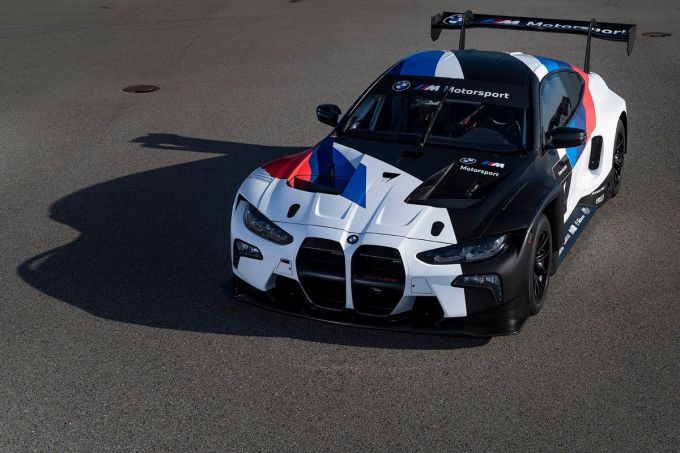 2_BMW_M4_GT_3