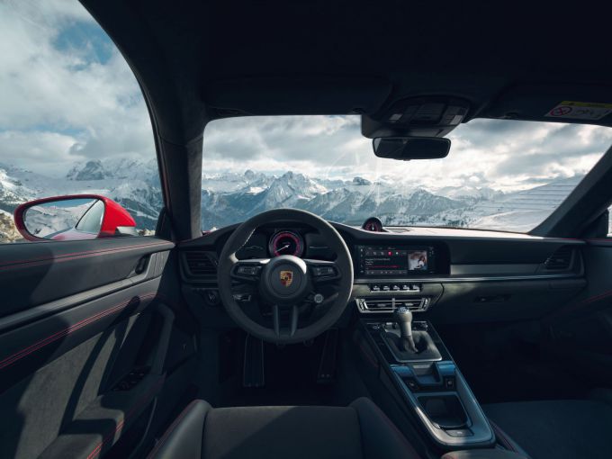 8_gts_interieur_denieuweporsche911gts-modellen5