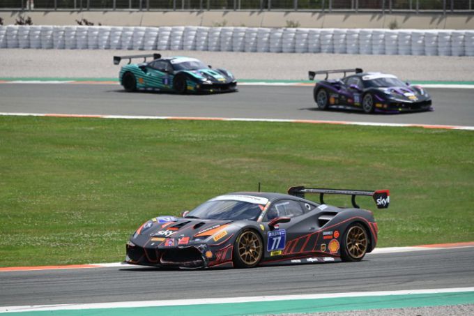 Ferrari Challenge Trofeo Pirelli circuit van Ricardo Tormo in Valencia Roger Grouwels 8