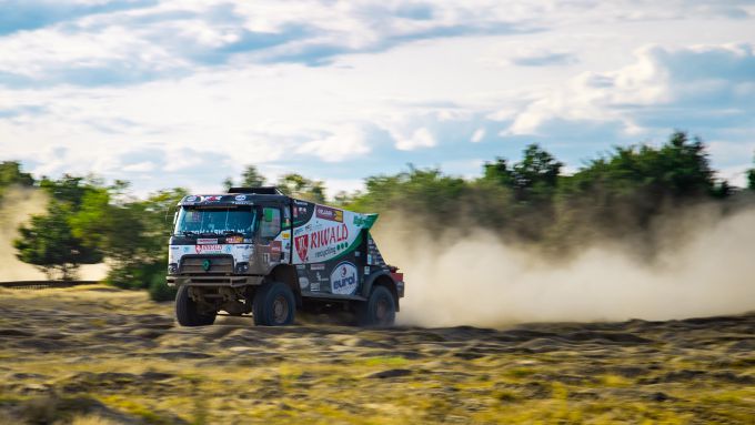 Riwald Dakar Team test de nieuwe hybride configuratie