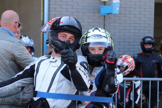 115 jonge kankerpatiënten en hun gezin in het zonnetje gezet tijdens Circuitdag Against Cancer